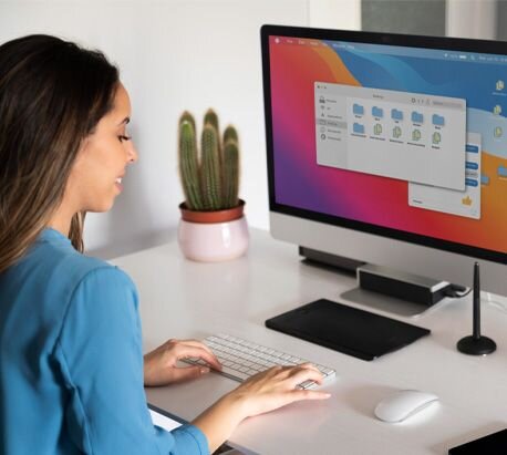 CMS file manager on computer